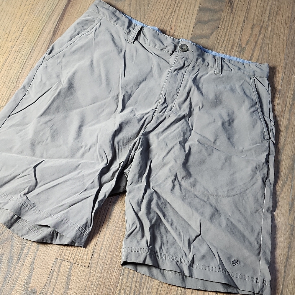 Nike Men's Gray Flat Front Shorts